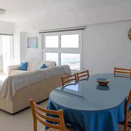 Beachhouse * Larnaca