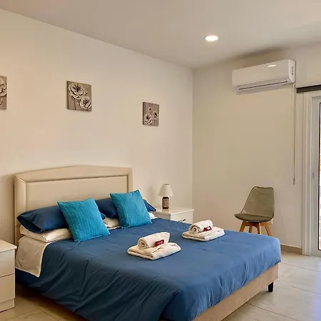아파트 Beachhouse 라르나카