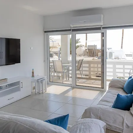 Beachhouse Apartament *