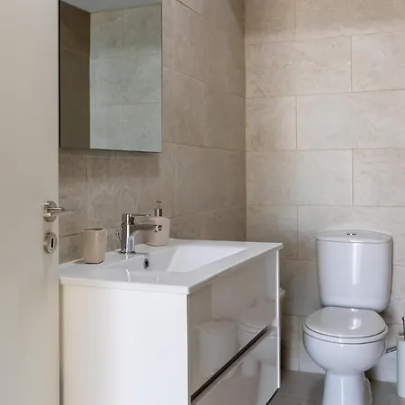 Beachhouse Apartament Larnaca