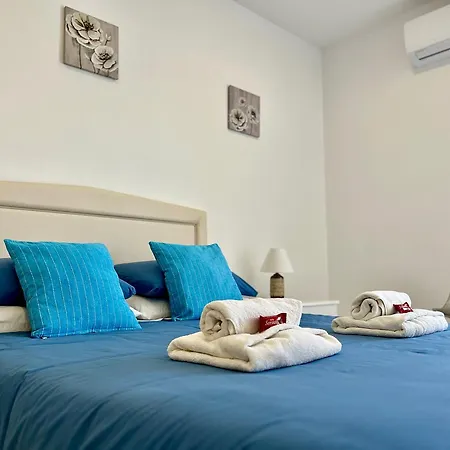 Beachhouse Apartament *