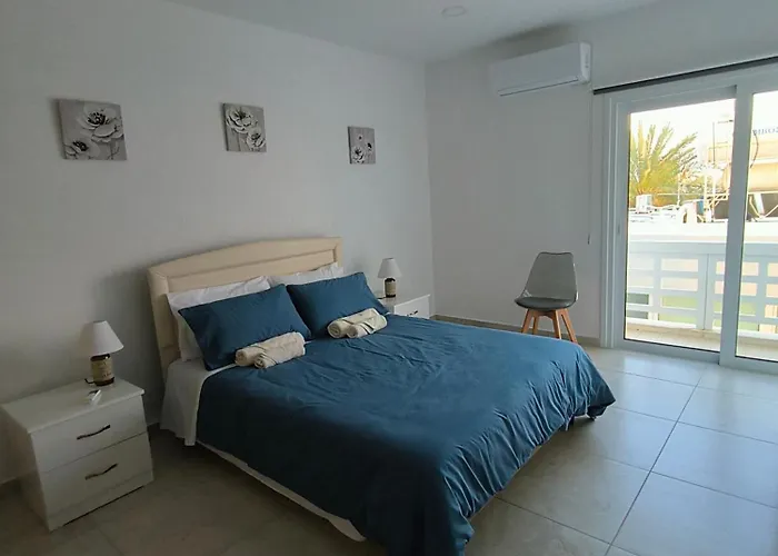 Beachhouse * Larnaca